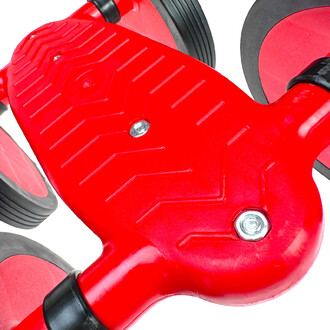 Pensata per l'utilizzo indoor e outdoor su terreno pianeggiante, la Rolla a 6 ruote è l'attrezzatura perfetta per stimolare le capacità motorie dei bambini.