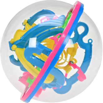 Boule transparente contenant un labyrinth intérieur coloré avec des éléments en bleu, rose, jaune et vert, conçue pour un jeu de mémoire et de motricité.