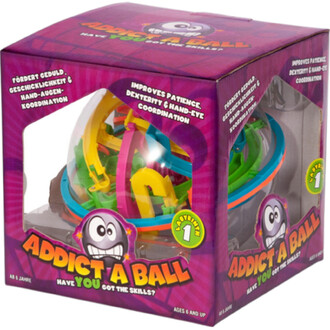 Boîte violette Addict A Ball montrant une sphère translucide remplie d’un labyrinthe coloré; logo Addict A Ball et slogan Have You Got the Skills, pour enfants à partir de 6 ans.