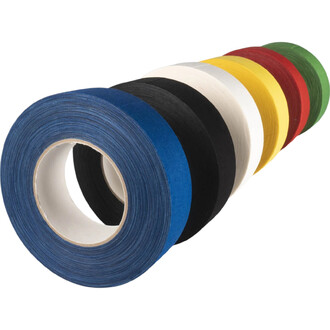 Rouleaux d'adhésif aérien de différentes couleurs, disposés en ligne. Chaque rouleau mesure 50m de long et 5cm de large, incluant des teintes bleu, noir, blanc, jaune, rouge, vert et d'autres couleurs variées.