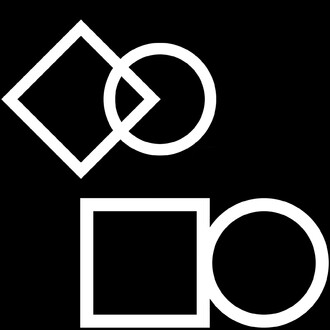 Composizione geometrica astratta in bianco e nero: spessi contorni di un grande quadrato bianco in basso a sinistra, un grande cerchio bianco a destra e un rombo bianco diagonale in alto a sinistra che si sovrappongono.