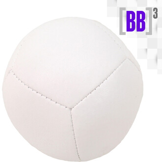 Balle BB3 NetJuggler de couleur blanche avec une finition en simili cuir, affichant des coutures visibles. Le design présente des panneaux carrés. À droite, le logo [BB]³ en violet sur fond dégradé.