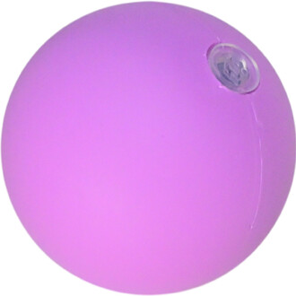 Boule de jonglage Plug N Play de 80 mm de diamètre, en couleur rose translucide, avec un bouton sur le côté.