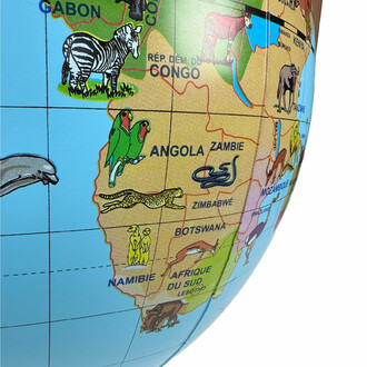 Le Ballon Globe Animaux Caly : un outil interactif pour apprendre et s'amuser en découvrant les animaux et leurs habitats.