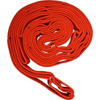 Bande textile orange enroulée, conçue pour la jonglerie, affichant 16 positions marquées pour faciliter l'utilisation et la manipulation.