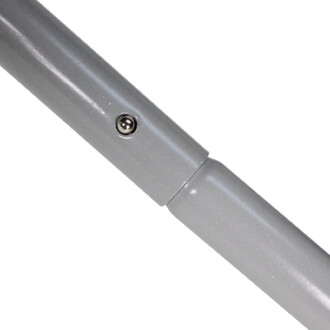 Barre de toning Sarneige en couleur grise, vue rapprochée et en détail, mettant en évidence le mécanisme de connexion avec une boule métallique.