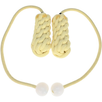 Bolas de jonglerie Nova avec deux éléments en forme de poire tissés en corde beige, reliés par une fine corde. Les extrémités sont dotées de billes blanches.