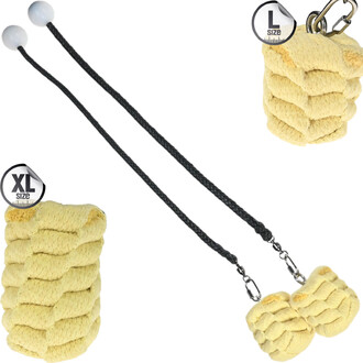 Bolas de feu Twista avec cordes noires en Kevlar, comprenant deux têtes en tissu jaune de différentes tailles, une grande (XL) et une moyenne (L), attachées par des mousquetons.