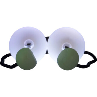 Deux bolas LED Echo Orbit translucides blanches reliées par une corde noire, ornées de feuilles vertes décoratives.