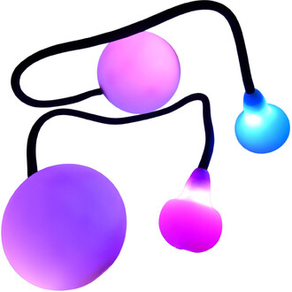 Bolas lumineuses Supernova, composées de trois sphères colorées en lumière LED, avec une corde noire reliant les éléments. Deux boules sont en teintes violettes, tandis qu'une troisième est bleue.