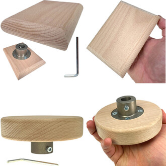 Set di mattoncini di legno per bastone di equilibrio: un grande mattoncino di legno arrotondato, una base con asse in metallo, un disco di montaggio in legno e una chiave a brugola.