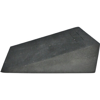 Cale de yoga noire en forme triangulaire, mesurant 15x120x50 cm, avec une surface légèrement texturée et des bords arrondis.