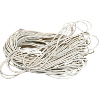 Corde statique en Kevlar lisse, non cardée, couleur crème, présentée en tas emmêlé.