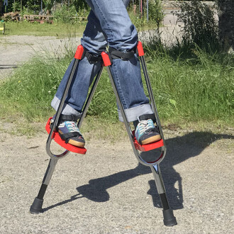 écart sur échasses