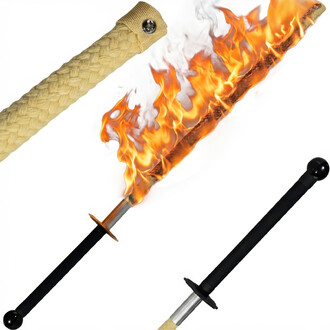 Épée de feu Flames n’ Games, longueur 90 cm, lame simulant des flammes orange et jaunes; poignée enveloppée de corde beige avec bouton métallique. Sabre et étui noirs visibles sur fond blanc.