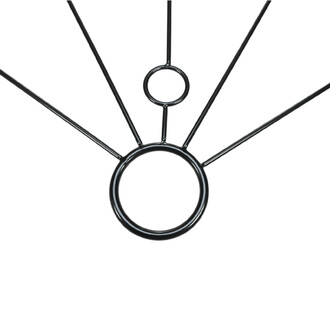 Leque de fogo russo de 5 pontas, detalhe das hastes de metal irradiando ao redor de um anel grande e um anel menor acima, acabamento preto.