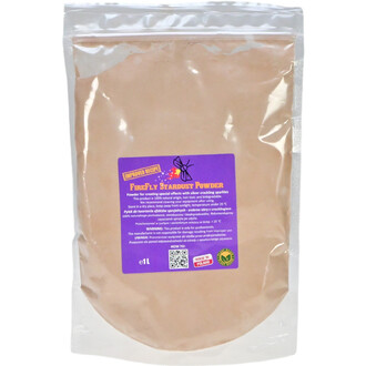 Sachet de poudre FireFly Stardust, conçu pour créer des effets spéciaux avec des étincelles argentées et craquantes. Le sachet est transparent, avec une étiquette violette indiquant le nom du produit et des instructions d'utilisation, ainsi que des mentio