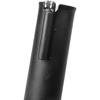 Fourreau auto-allumant Gora noir, vue rapprochée du haut du cylindre avec son mécanisme métallique de fixation.