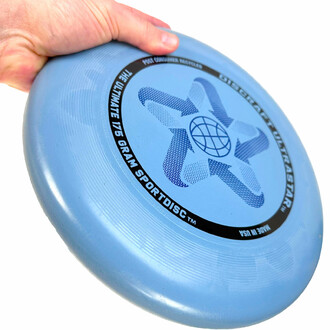 Improve your game: Develop your throwing, catching and strategy skills with this frisbee designed to provide an exceptional gaming experience.