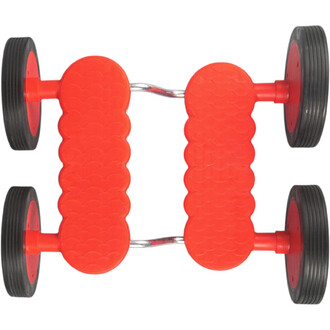 Fun Racer Status – poignées rouges texturées reliées par une chaîne métallique, avec quatre roues noires sur axes rouges.