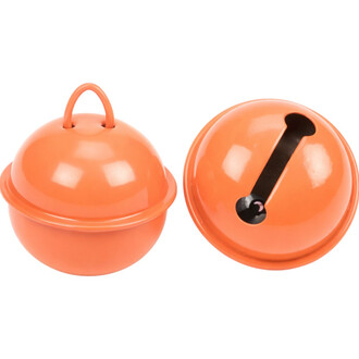 Grelot plat de couleur orange, avec une forme sphérique et un trou en forme de clé sur la partie supérieure. Le grelot se compose de deux parties séparables, montrant à la fois la partie supérieure et inférieure dans l'image.