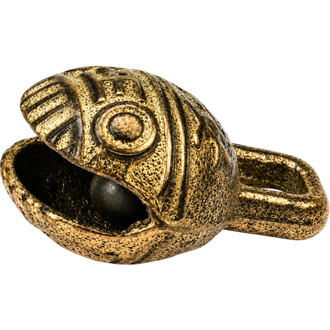 Grelot tibétain doré de 11 mm vu en gros plan, surface texturée avec motifs gravés et anneau apparent.