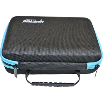 Housse noire pour 6 yoyos MagicYoyo avec une fermeture éclair bleue et une poignée ergonomique sur le côté.