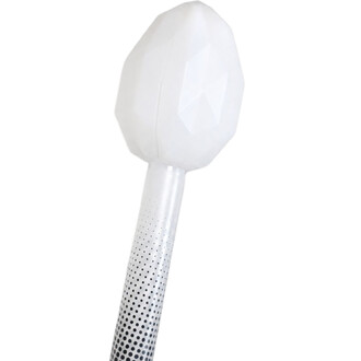 Extrémité d'un bâton de contact Threeworlds avec embout blanc translucide à facettes pour LED et manche transparent texturé de picots noirs pour une meilleure adhérence.