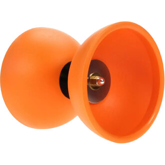 Diabolo orange de type Circus, avec une forme caractéristique en deux coupelles, vu de côté. La partie centrale est noire et dotée d'un axe métallique.