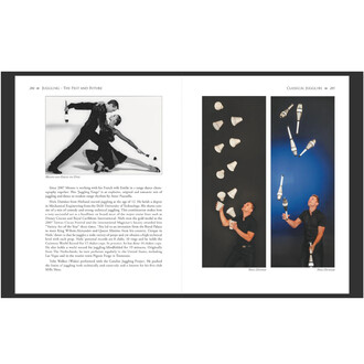 Pages doubles du livre Juggling – The Past and Future: à gauche, photo noir et blanc d’un couple en pose de danse avec des accessoires de jonglage; à droite, deux photos verticales montrant un jongleur lançant des clubs, avec des objets blancs sur fond no