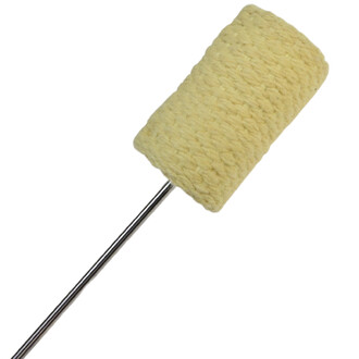 Main de Feu Confort avec un embout en fibre tressée beige et une tige en métal, idéale pour la manipulation de torches enflammées.