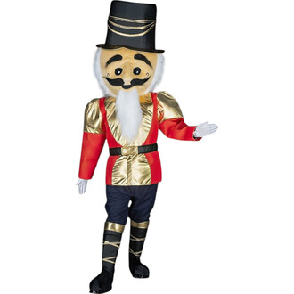 Costume de bonhomme de bois avec une grande tête souriante, portant un chapeau haut de forme noir et une veste rouge à décorations dorées, les bras ouverts. Il a une barbe blanche et des bretelles noires, sur fond blanc.