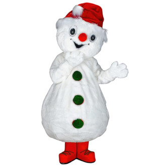 Mascotte bonhomme de neige joyeux en costume blanc, portant un chapeau rouge, avec un nez rouge et des boutons verts, levant une main en signe de bienvenue.