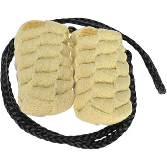 Deux accessoires de jonglerie Meteor Twista au design stylisé, de couleur crème, avec une texture tressée. Un cordon noir tressé est attaché à eux, prêt à être utilisé.