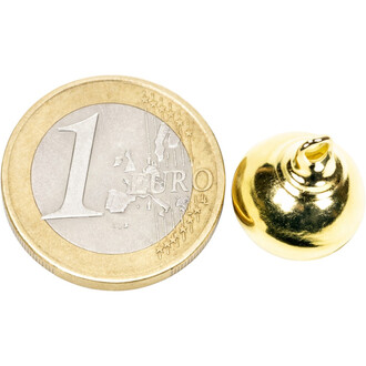 Mini grelot doré de 14 mm à côté d'une pièce de 1 euro pour montrer la taille.
