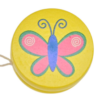 Mini yoyo en bois coloré, avec un design représentant un papillon rose et bleu sur un fond jaune.