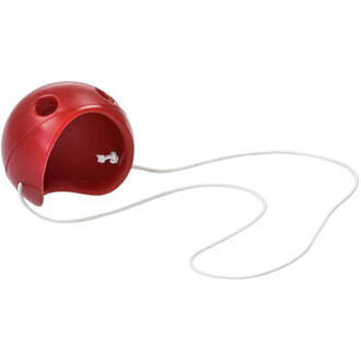 Nez en silicone rouge avec une forme sphérique, doté de deux ouvertures et relié par un fil blanc.