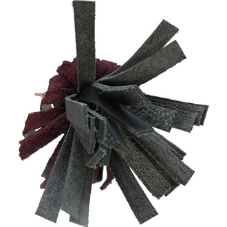 Bâton de jonglage Nikisticks avec une tête en feutre, composée de lanières noires et bordeaux, en forme de touffe.