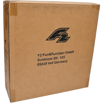Boîte en carton brun avec le logo noir F2 et l’adresse de l’entreprise F2 Fun&Function GmbH imprimés dessus.