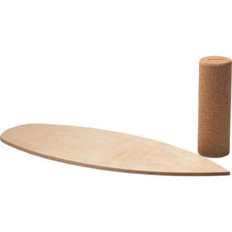 Balance board en bois avec une forme ovale, accompagnée d'un rouleau en liège, idéal pour l'entraînement et la pratique de l'équilibre.