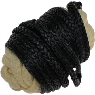 Rope Dart Feu ISIS enroulé, composé d'une corde noire tressée avec une tête en laine claire pour la mise à feu.