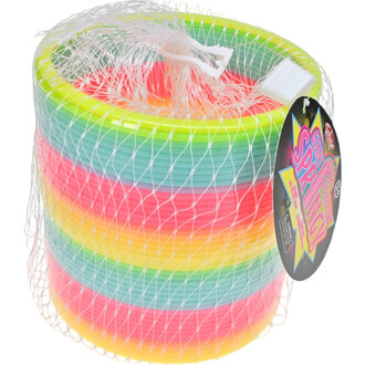 Springy Arc-En-Ciel Géant présenté dans un filet. Le produit est composé de cerceaux colorés aux teintes vives, tels que le rose, le jaune, le vert et le bleu, empilés de manière ordonnée. Une étiquette attachée indique le nom du produit.