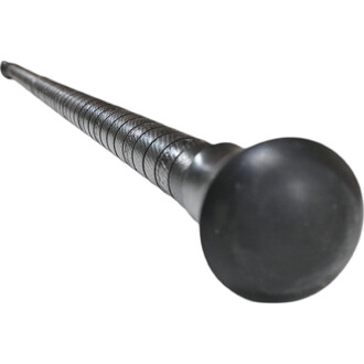 Staff de jonglerie Gora, noir, vue en perspective avec un corps lisse et des rainures pour une meilleure prise. Embout rond à l'extrémité.