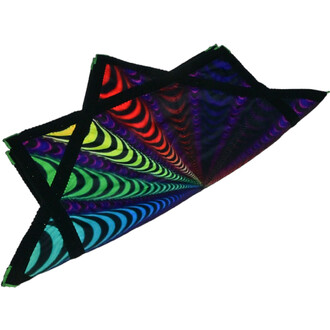 Disque Flying Star, objet volant avec un design coloré en dégradé de motifs en spirale, visible en partie, réparti sur les différentes sections du disque.