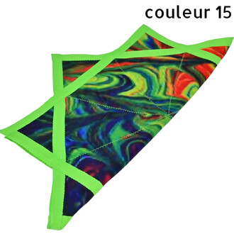 Disque volant Flying Star coloré et souple, motif multicolore avec bords vert lime et surpiqûres zigzag.