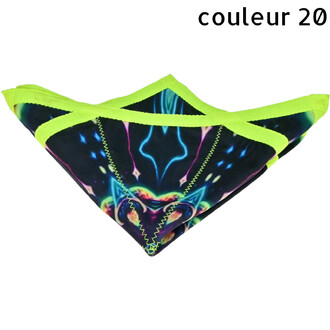 Disque Flying Star – accessoire volant stylé et souple, tissu noir à motifs néon avec bordure vert fluo.