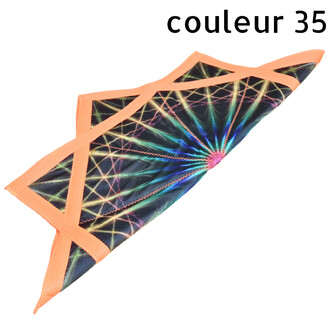 Disque Flying Star, objet volant souple avec motif multicolore de faisceaux lumineux et bordures orange.