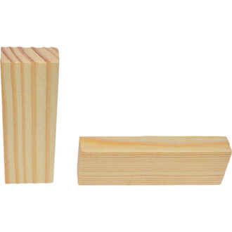 Blocs de bois en forme de parallélépipède, l'un vertical avec des rainures sur le dessus, l'autre horizontal et lisse. Les blocs sont en bois clair, avec des nuances naturelles de couleur.