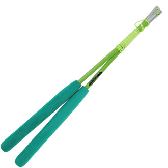 Baguettes Superglass en couleur vert fluo avec des poignées recouvertes de mousse turquoise, conçues pour la jonglerie, affichant une finition lisse et un design innovant.