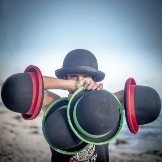 Tumbler juggling hat